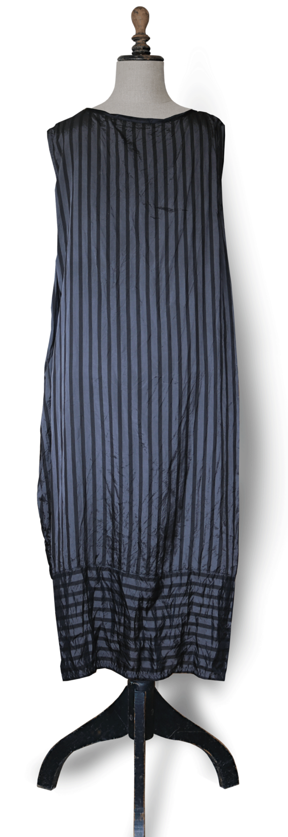 Maxi Dress Back - Black and grey stripe